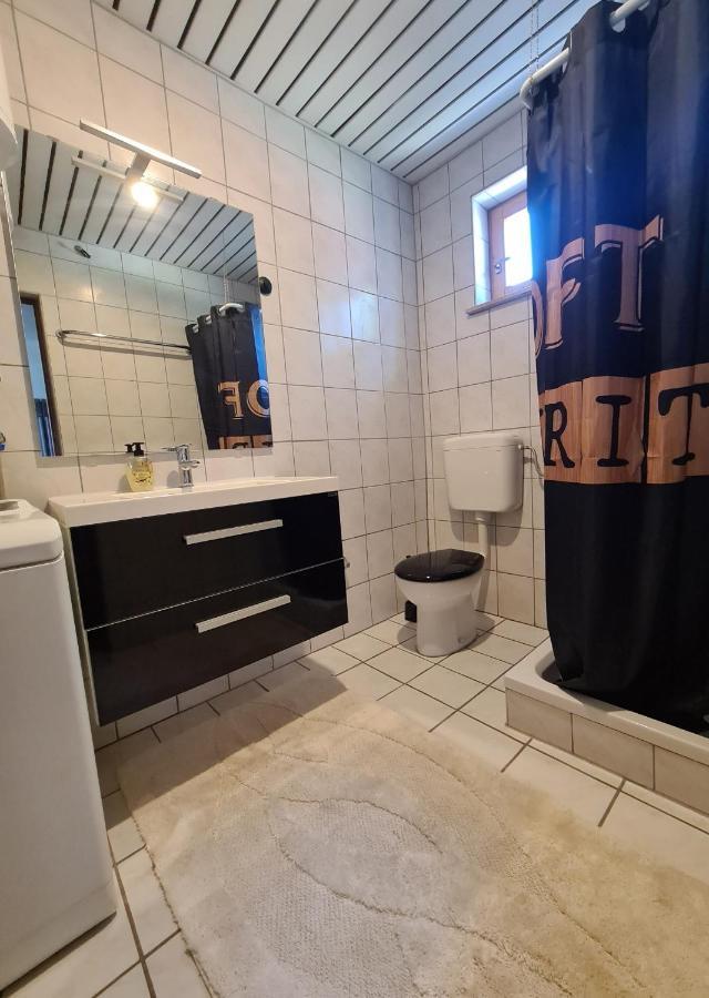 Apartman Mihaela Vrsi Exterior photo
